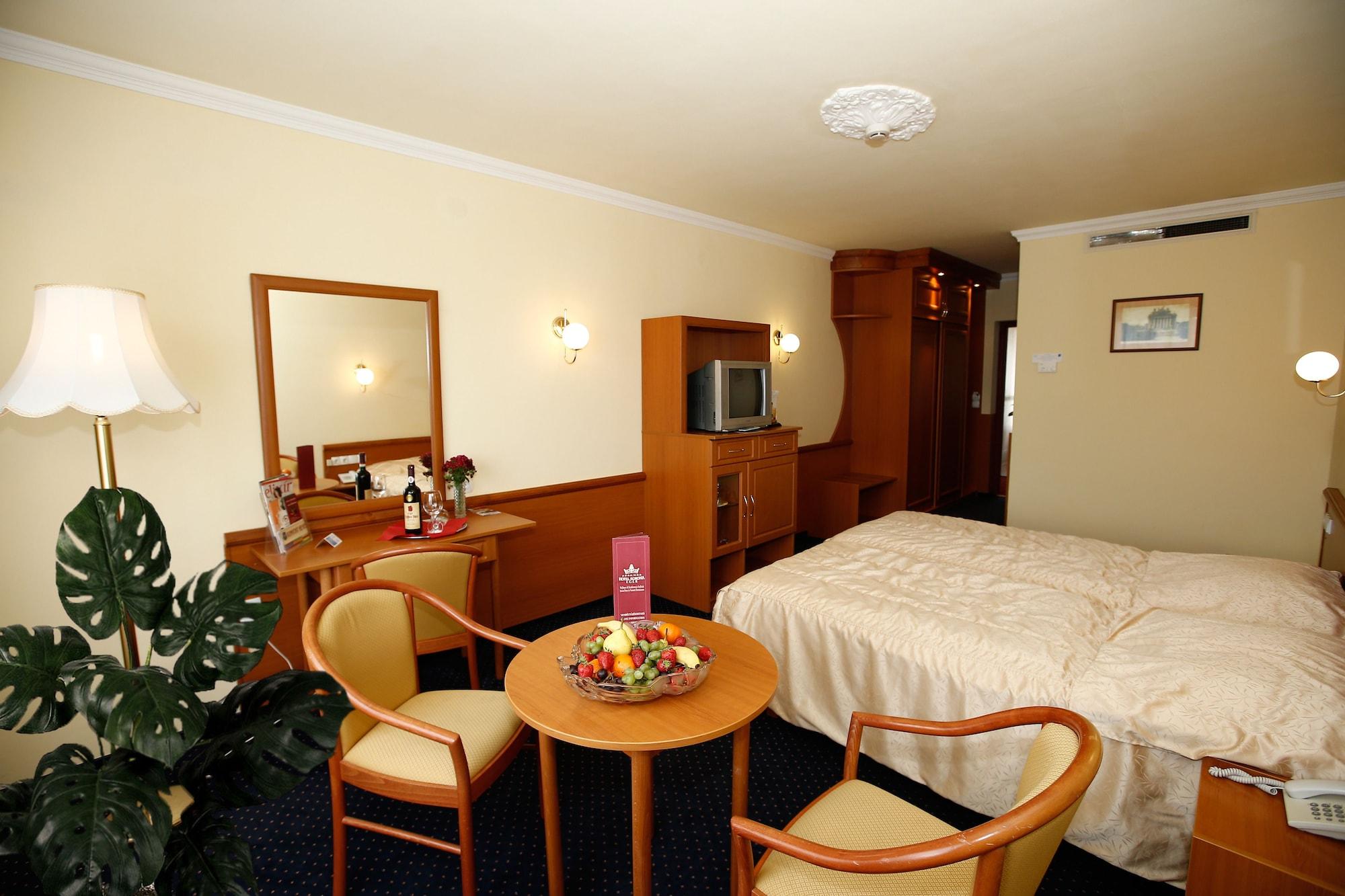 Korona Wellness, Rendezveny Es Borszalloda 4* Eger