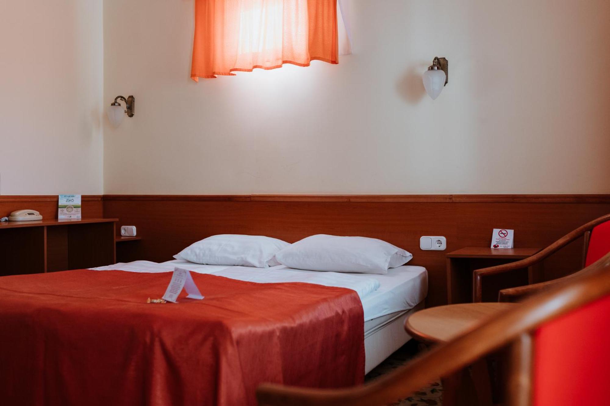 Korona Wellness, Rendezveny Es Borszalloda 4*