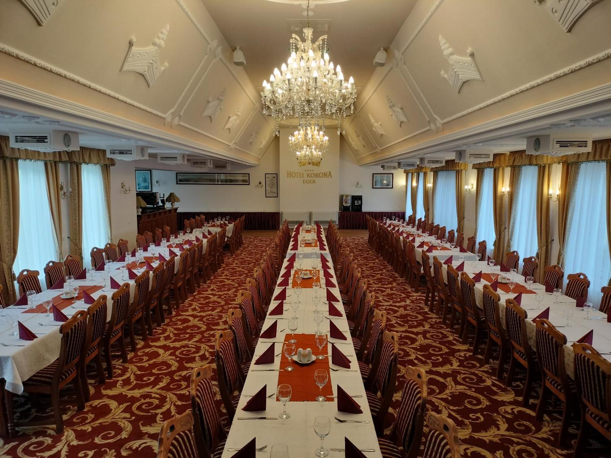 Korona Wellness, Rendezveny Es Borszalloda Hotel 4*