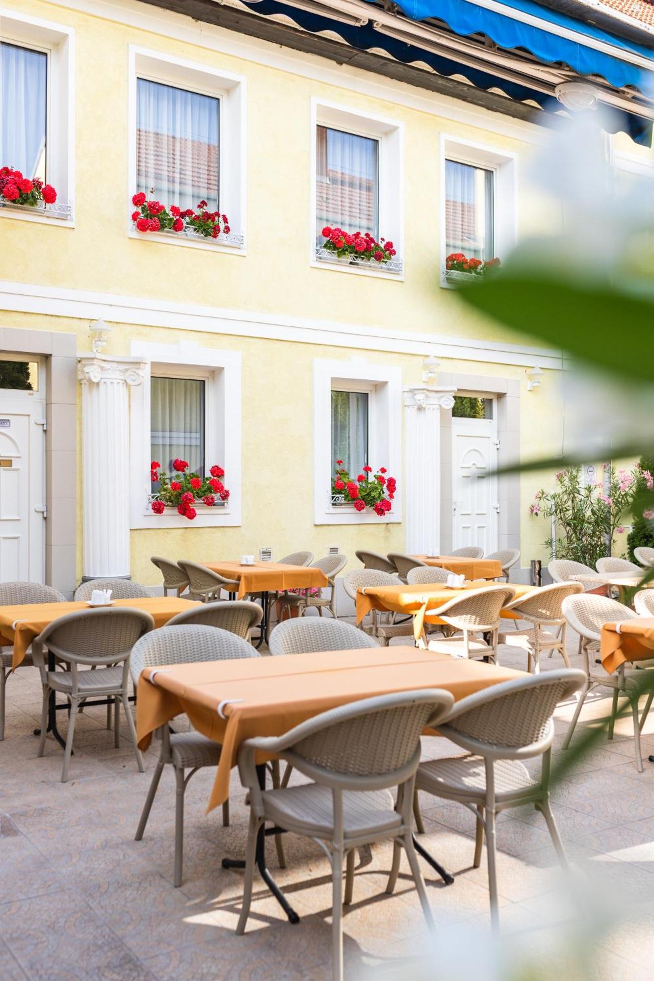 Hotel Korona Wellness, Rendezveny Es Borszalloda 4*