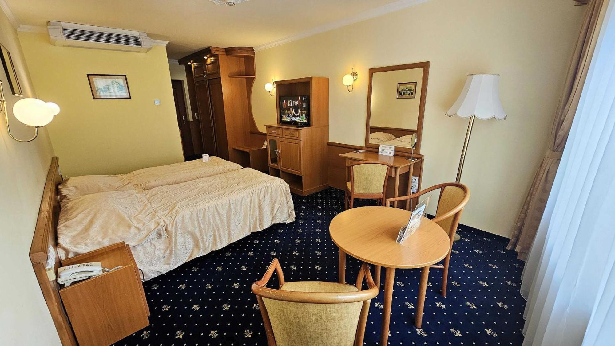 Korona Wellness, Rendezveny Es Borszalloda 4*