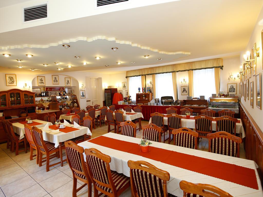 Hotel Korona Wellness, Rendezveny Es Borszalloda 4*